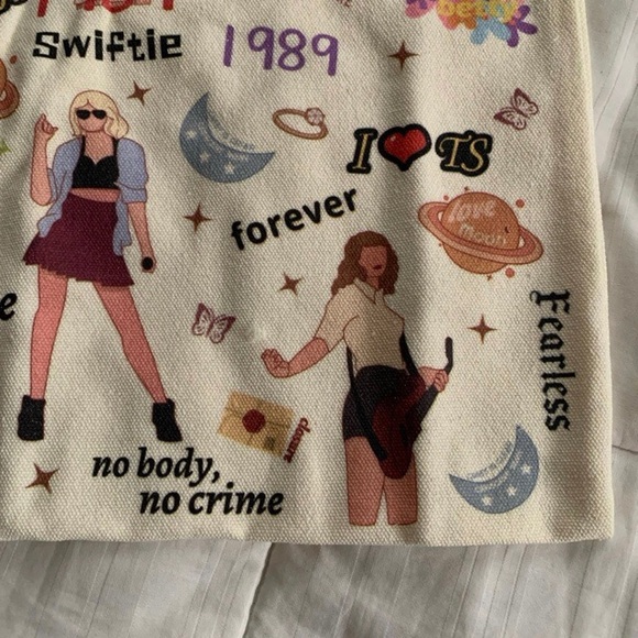 Taylor Swift Tote Bags - Picture 6 of 10